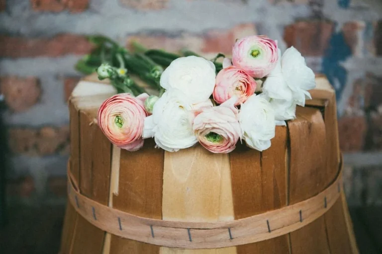 5 Stunning Ranunculus Bouquet Arrangements and How to Style Them for Every Occasion: A Complete Inspiration Guide for Elegant Floral Moments